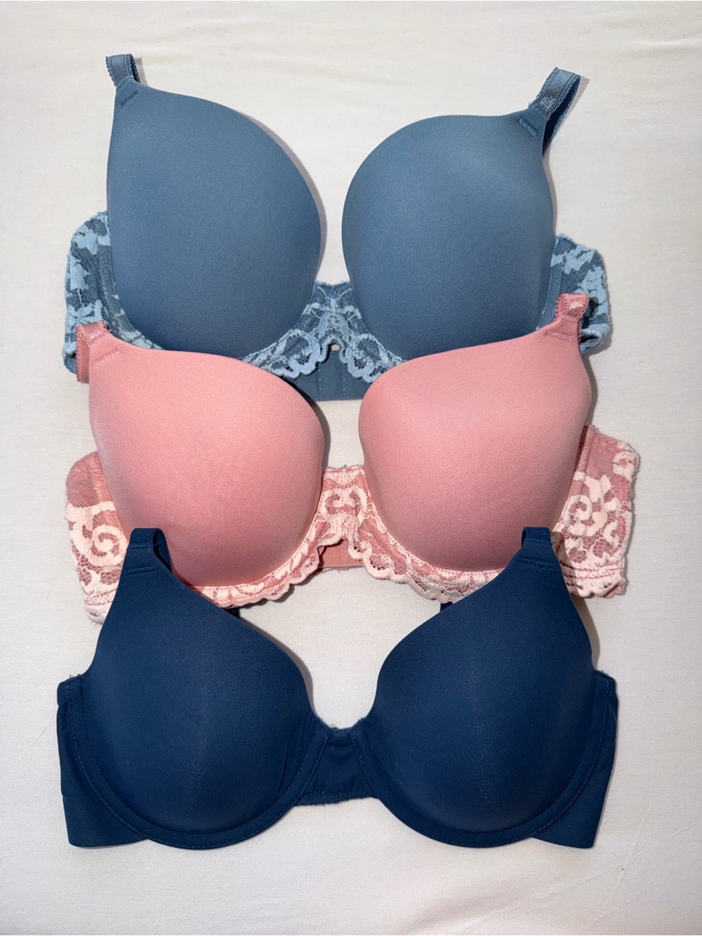 Wacoal (BUNDLE of 3) Bras 32C